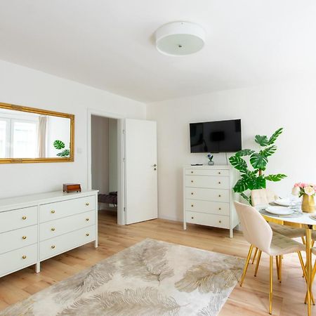 Feelharmony Jasna Apartment - Metro Swietokrzyska Varşovia Exterior foto